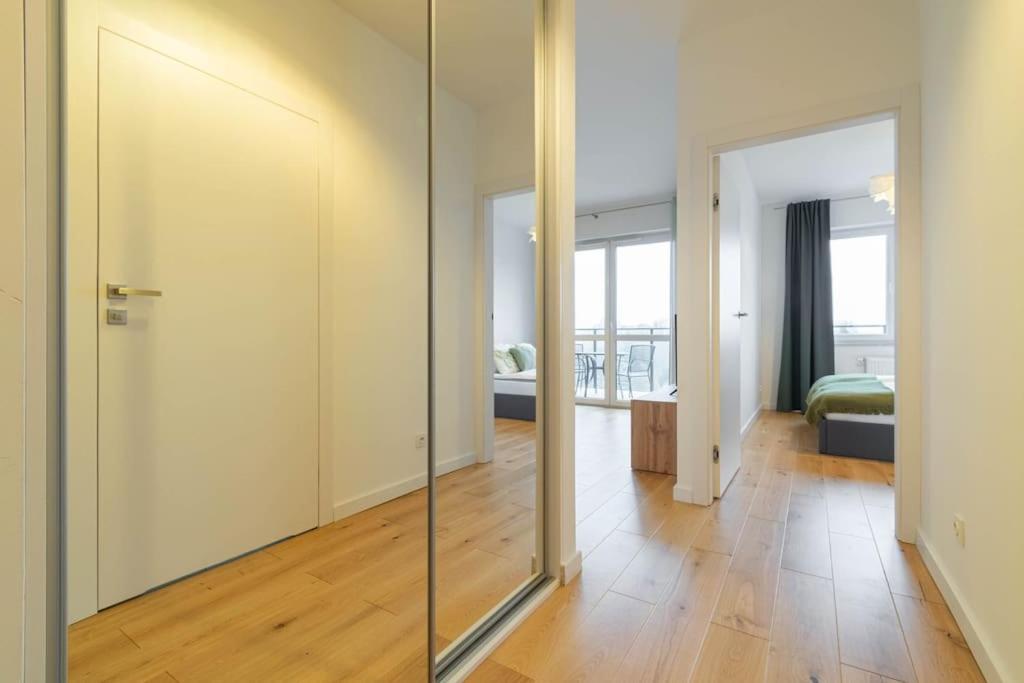 Olive Tree Apartment - Klimatyzacja - Air Conditioning-Self-Check-In Katovice Exteriér fotografie